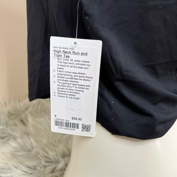 Lululemon high neck run and train tee - Picture 4 of 8
